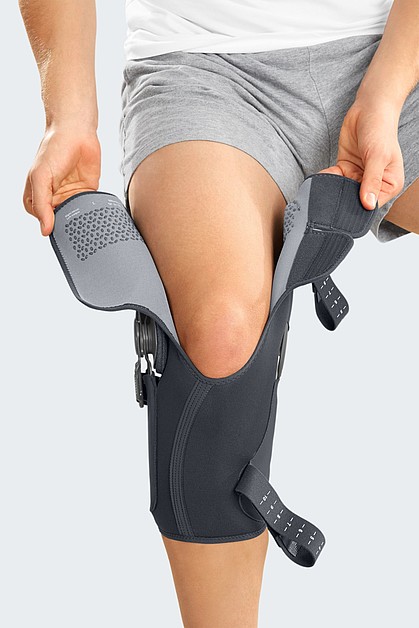 Soft Knee Support Brace - Medium Size, Compression For Mild Pain, Chondromalacia, Osgood-Schlatter - View #5